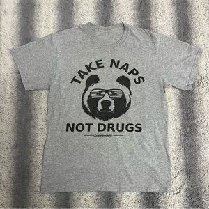 Take Naps Not Drugs Gray Graphic T-Shirt with Bear Design Men’s Large No Tag